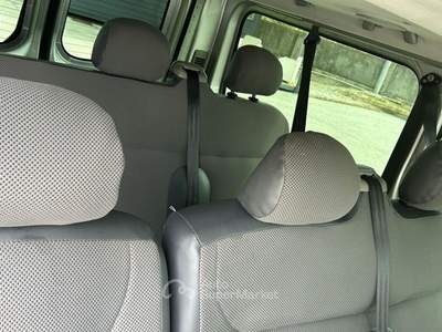 Renault Trafic T29 2.5 dCi/150 PC-TN Passenger Pack DPF Grigio usata Milazzo