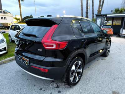 Volvo XC40 B3 automatico Core Nero usata Milazzo