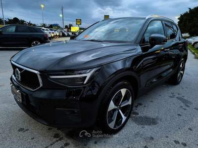 Volvo XC40 B3 automatico Core Nero usata Milazzo