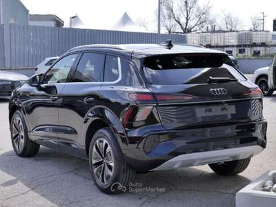 Audi Q3 NEW 2.0 Tdi 150cv S-tronic Business Advanced Nero usata Civita Castellana
