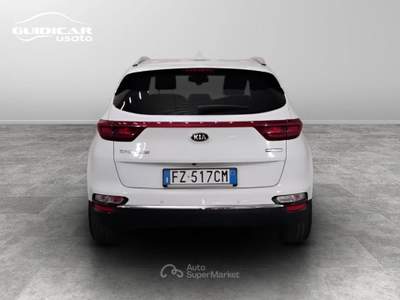 Kia Sportage 1.6 CRDi Mild Hybrid  Business Class 2WD Bianco usata Lucca