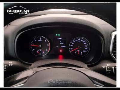 Kia Sportage 1.6 CRDi Mild Hybrid  Business Class 2WD Bianco usata Lucca