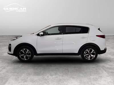 Kia Sportage 1.6 CRDi Mild Hybrid  Business Class 2WD Bianco usata Lucca