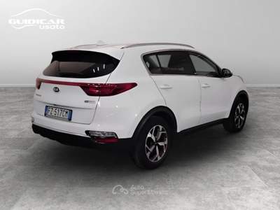 Kia Sportage 1.6 CRDi Mild Hybrid  Business Class 2WD Bianco usata Lucca