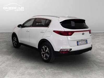 Kia Sportage 1.6 CRDi Mild Hybrid  Business Class 2WD Bianco usata Lucca