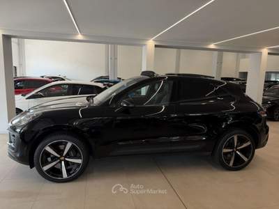Porsche Macan 2.0 Nero usata Savona