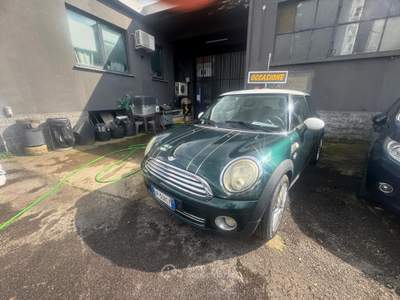 MINI Cooper COUPER 1600 Verde usata Casarile