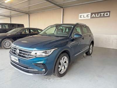 Volkswagen Tiguan 2.0 TDI 150 CV SCR DSG 4MOTION Elegance Blu/Azzurro usata Sedriano