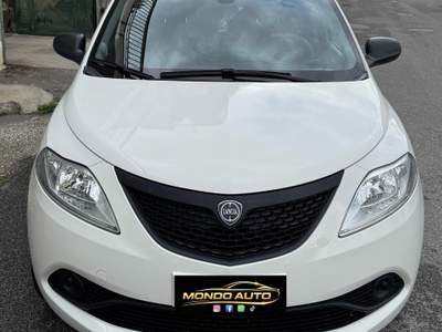 Lancia Ypsilon 1.0 70 CV HIBRID 5 PORTE ECOSCHIC GOLD ANCHE GPL SU RICHIESTA Bianco usata Cardito