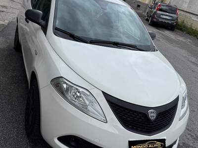 Lancia Ypsilon 1.0 70 CV HIBRID 5 PORTE ECOSCHIC GOLD ANCHE GPL SU RICHIESTA Bianco usata Cardito