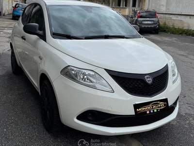 Lancia Ypsilon 1.0 70 CV HIBRID 5 PORTE ECOSCHIC GOLD ANCHE GPL SU RICHIESTA Bianco usata Cardito