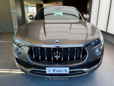 Maserati Levante Hybrid 2.0 mhev GT 330cv auto Argento usata Venaria Reale