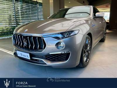 Maserati Levante Hybrid 2.0 mhev GT 330cv auto Argento usata Venaria Reale