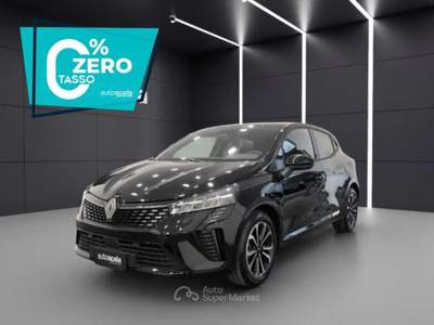 Renault Clio TCe 90 CV 5 porte Techno Nero usata San Nicola la Strada