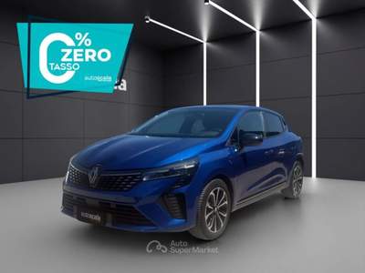 Renault Clio TCe 90 CV 5 porte Techno Blu/Azzurro usata San Nicola la Strada