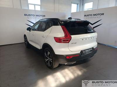 Volvo XC40 XC40 1.5 t3 R-design 156cv Bianco usata Olgiate Olona