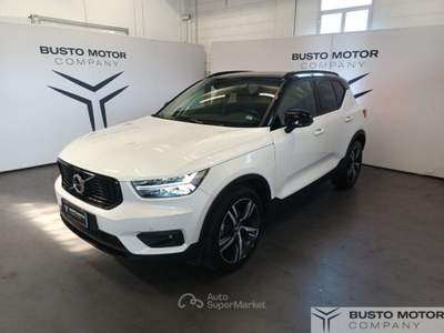 Volvo XC40 XC40 1.5 t3 R-design 156cv Bianco usata Olgiate Olona