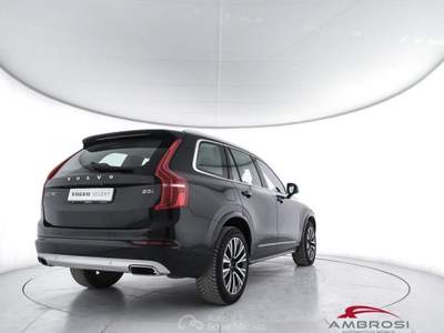 Volvo XC90 B5 (d) AWD Geartronic Momentum Pro Nero usata Corciano
