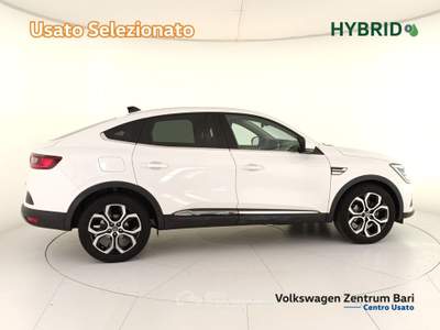 Renault Arkana 1.6 e-tech full hybrid intens 145cv Bianco usata Bari