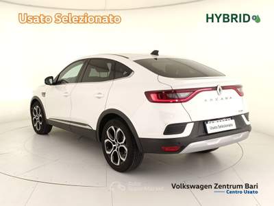 Renault Arkana 1.6 e-tech full hybrid intens 145cv Bianco usata Bari