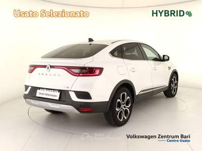 Renault Arkana 1.6 e-tech full hybrid intens 145cv Bianco usata Bari
