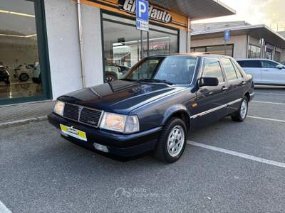 Lancia Thema TURBO Blu/Azzurro usata Vigliano Biellese Lancia Thema TURBO Blu/Azzurro usata Vigliano Biellese