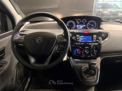 Lancia Ypsilon 1.0 firefly hybrid Silver Plus s&amp;s 70cv Grigio usata Fontanafredda