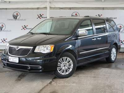 Lancia Voyager 2.8 Turbodiesel Platinum 177 CV Nero usata Quartu Sant'Elena