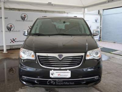 Lancia Voyager 2.8 Turbodiesel Platinum 177 CV Nero usata Quartu Sant'Elena