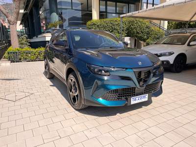 Alfa Romeo Junior 1.2 ibrida Speciale 145cv edct6 KM ZERO Blu/Azzurro usata Santa Maria a Vico