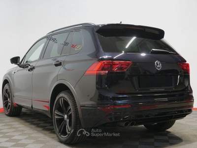 Volkswagen Tiguan 2020 Volkswagen Tiguan R-Line 4Motion ACC LED Panorama 360°CAM Nero usata Aiello Del Friuli