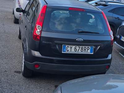 Ford Fiesta Neopatentati usata Rimini