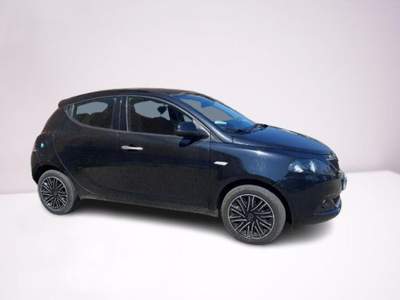 Lancia Ypsilon 1.0 FireFly 5 porte S&S Hybrid Gold Nero usata Cagliari