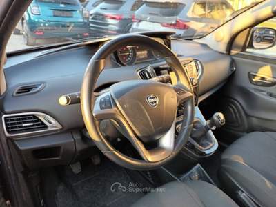 Lancia Ypsilon 1200 ECOCHIC GOLD GPL 69CV 5P PDC CERCHI ITALIA Blu/Azzurro usata Roma