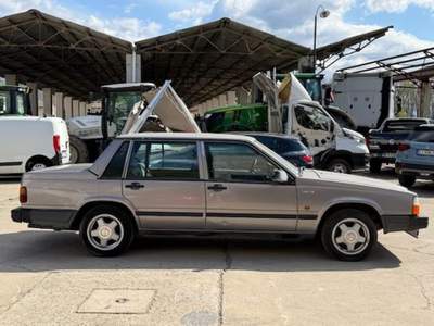 Volvo Serie 700 2.0i turbo intercooler iscritta asi da restauro Grigio usata Arcola