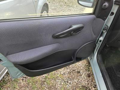 Fiat Punto Neopatentati Blu/Azzurro usata Arezzo