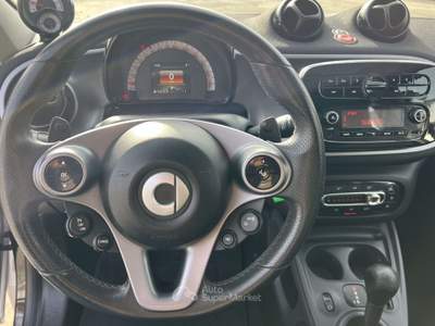 Smart ForFour Forfour II 2015 0.9 t Passion 90cv twinamic Grigio usata Civita Castellana