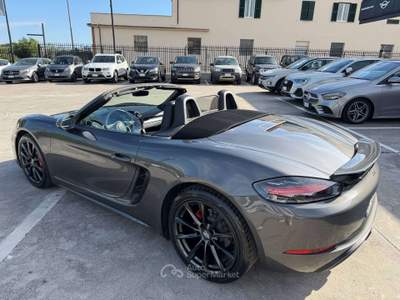 Porsche Boxster 718 Boxster 2.0 300cv pdk Grigio usata Civita Castellana