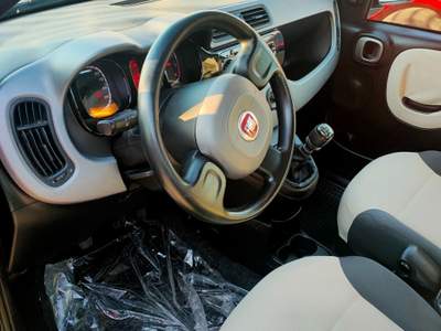 Fiat Panda Lounge Nero usata Valenzano