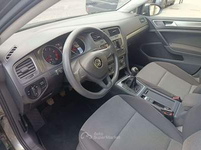 Volkswagen Golf Trendline 1.4 TGI BlueMotion Grigio usata Novara