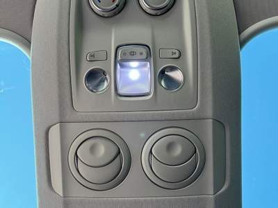 Peugeot Traveller EAT6 LONG ALLURE 7 POSTI 180 CV Argento usata Venezia