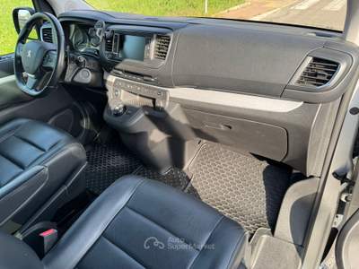 Peugeot Traveller EAT6 LONG ALLURE 7 POSTI 180 CV Argento usata Venezia