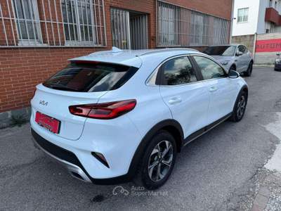 Kia XCeed 1.0 t-gdi High Tech Adas Pack Gpl 117cv Bianco usata Cernusco sul Naviglio