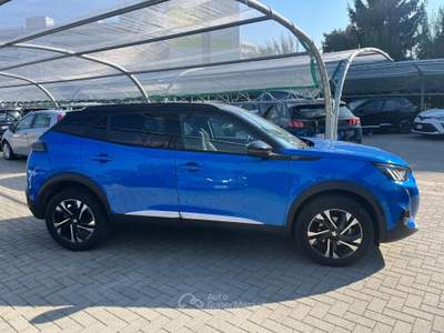 Peugeot 2008 PureTech 130 EAT8 GT Pack S/S aut. Blu/Azzurro usata Milano