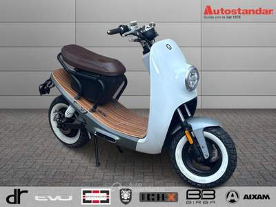 Mercedes-Benz Classe A Nes-10 Scooter 90km/h Bianco usata Torino