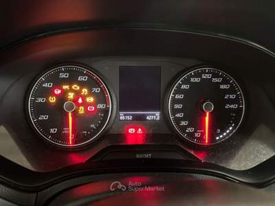 Seat Arona 1.0 tgi Style 90cv Bianco usata Torino