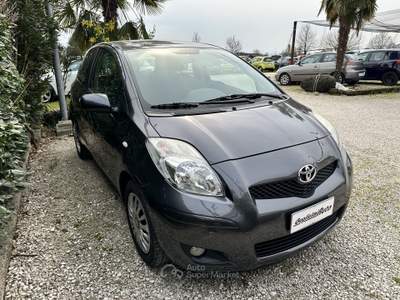 Toyota Yaris Yaris 3p 1.3 dual S m-mt Nero usata Montecchio Precalcino