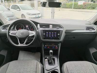 Volkswagen Tiguan 2.0 tdi Life 150cv dsg -Ambient Pack-Chrome Pack- Grigio usata Francavilla al Mare