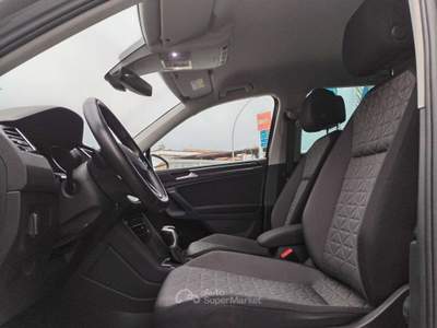 Volkswagen Tiguan 2.0 tdi Life 150cv dsg -Ambient Pack-Chrome Pack- Grigio usata Francavilla al Mare