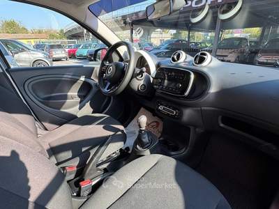 Smart ForFour RATA MENSILE 172,00 EURO 90  0.9 66kW TURBO passion Argento usata Roma